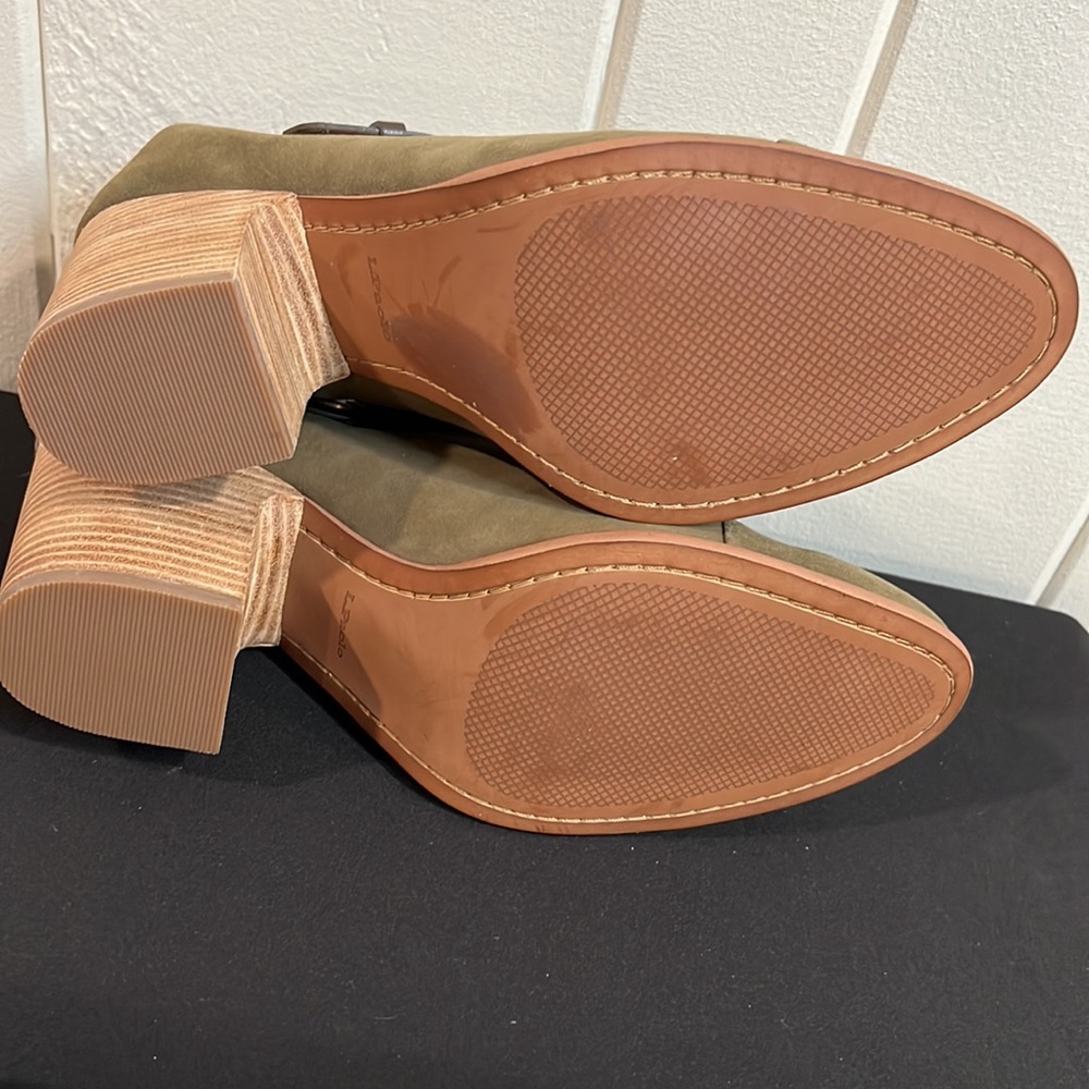 Linea Paolo Logan Green Burnished & Nubuck Leather Bootie - Picture 9 of 9